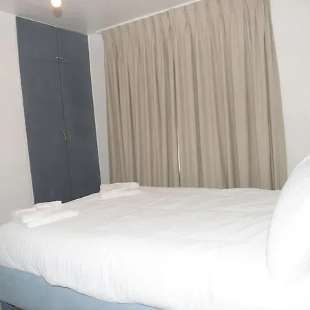 Brook House-3